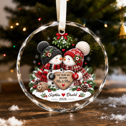 Personalized Newlywed Snowman Couple Mistletoe Christmas Glass Ornament