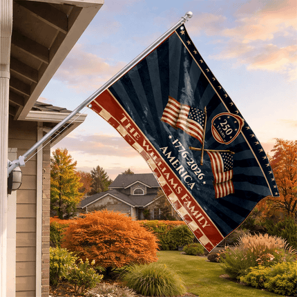 5.Lifestyleoutdoor_3a097366-c96c-4604-9908-ff8c2eaf7cd2 - Charming Present