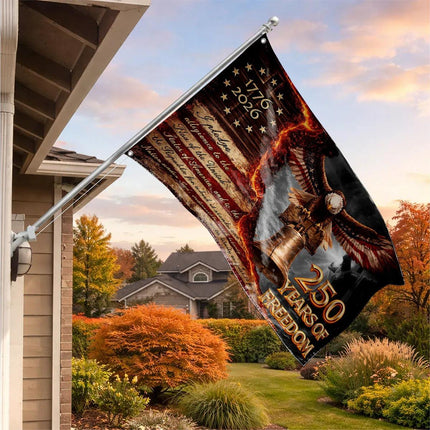 5.Lifestyleoutdoor_426d2a81-b55f-405e-a37e-3de2a2480eec - Charming Present