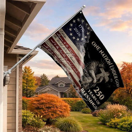 5.Lifestyleoutdoor_742c3f9a-cb29-457d-ac15-df754e495e9f - Charming Present