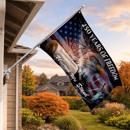 5.Lifestyleoutdoor_b13cd46e-df0c-43e1-80e9-bc779dad603e - Charming Present