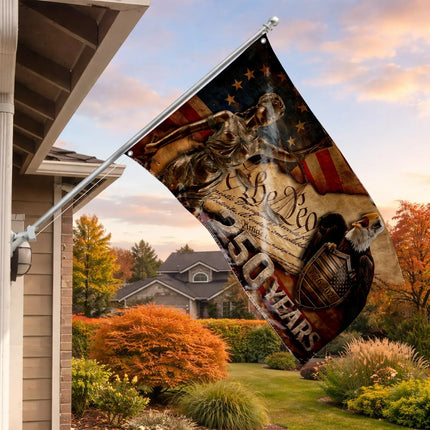 5.Lifestyleoutdoor_edeea8e9-75ef-4194-982c-5046139fcc7c - Charming Present
