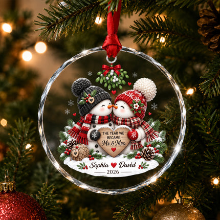 Personalized Newlywed Snowman Couple Mistletoe Christmas Glass Ornament
