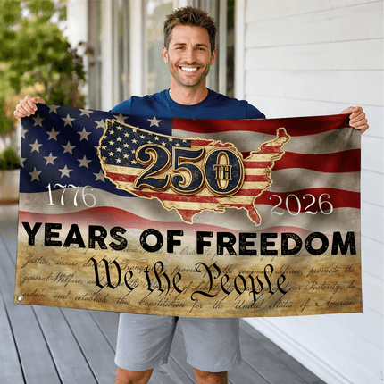 6.Lifestylemen_7c16f6ed-65cd-4a5e-b6e4-cb05e25c4bb5 - Charming Present