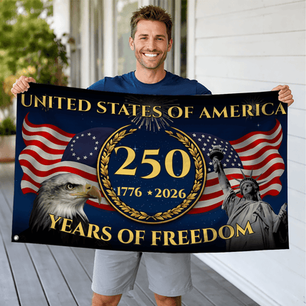 6.Lifestylemen_9302b10f-cc07-4347-82d3-87babb2e402a - Charming Present