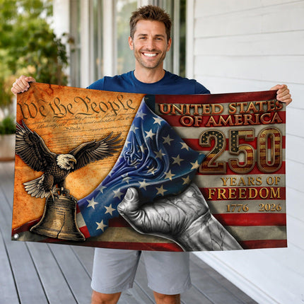 6.Lifestylemen_cc35250d-1836-49a3-9aae-4ce3db16b1f5 - Charming Present