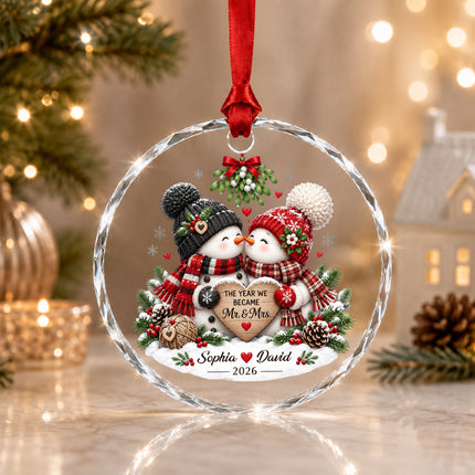 Personalized Newlywed Snowman Couple Mistletoe Christmas Glass Ornament