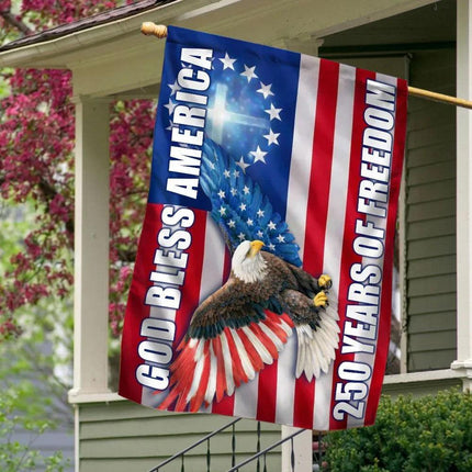 ML1187CN_MockupMockup2HouseFlag - Charming Present