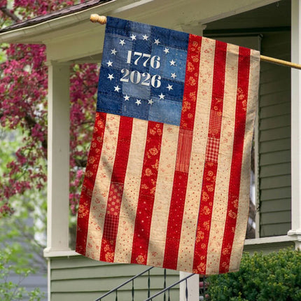 ML1225CN_MockupMockup2HouseFlag - Charming Present