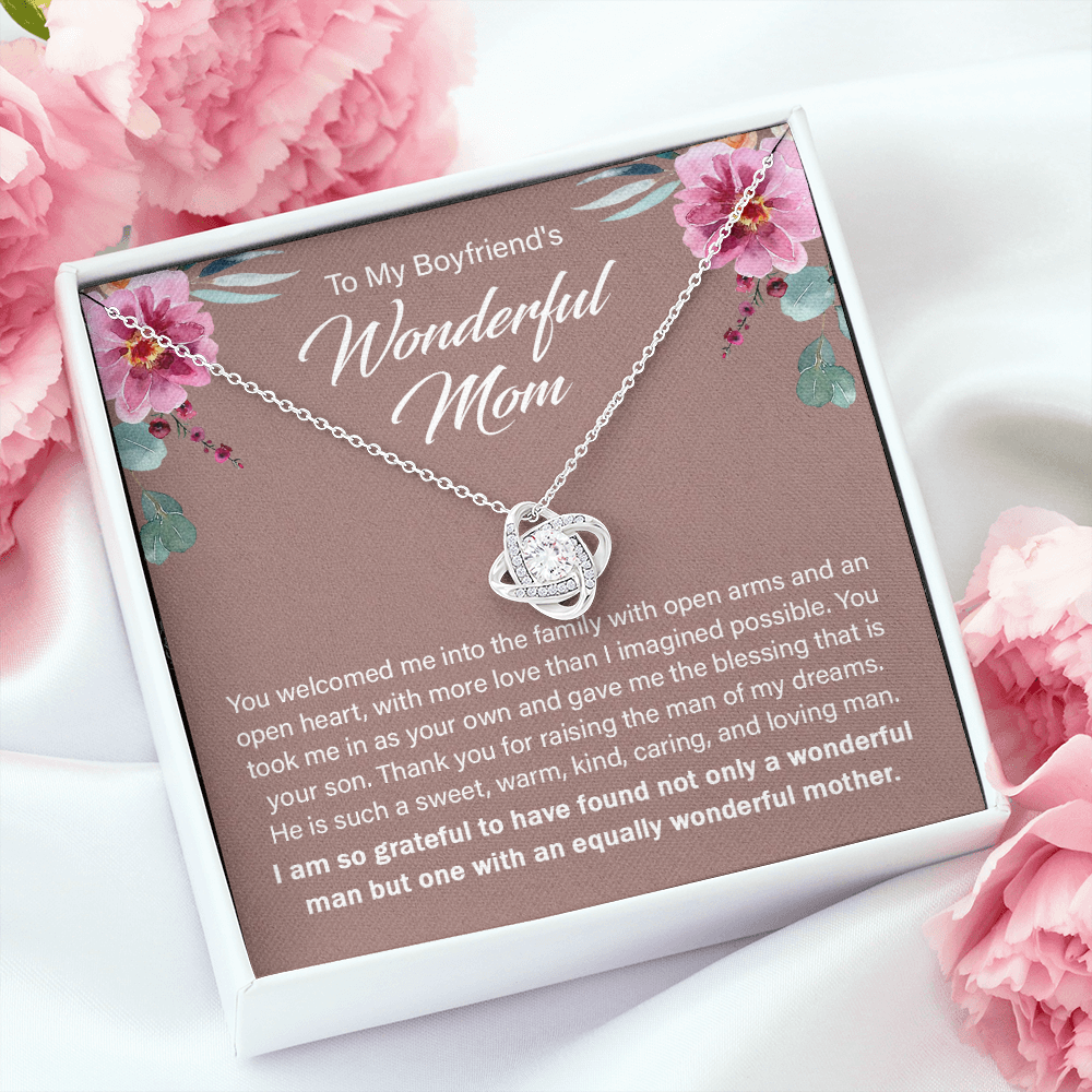 To My Boyfriend's Wonderful Mom - Thank You For Raising The Man Of My Dreams - Necklace SO14T