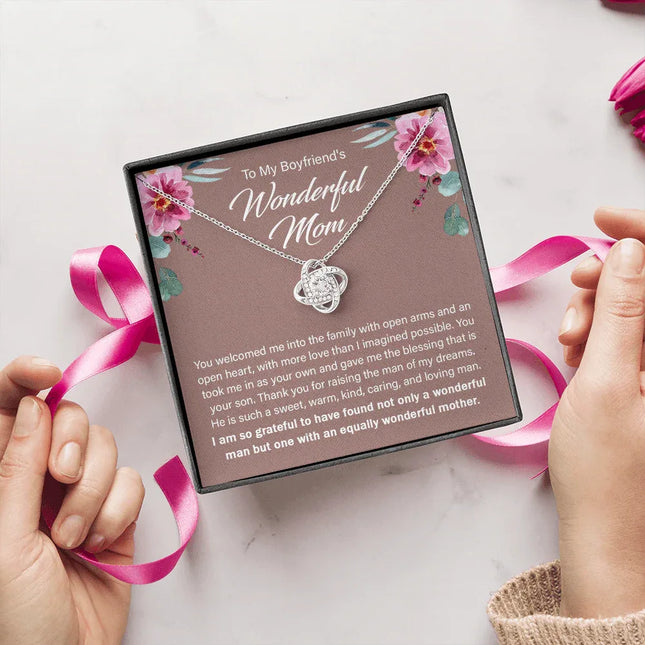To My Boyfriend's Wonderful Mom - Thank You For Raising The Man Of My Dreams - Necklace SO14T - Charming Present