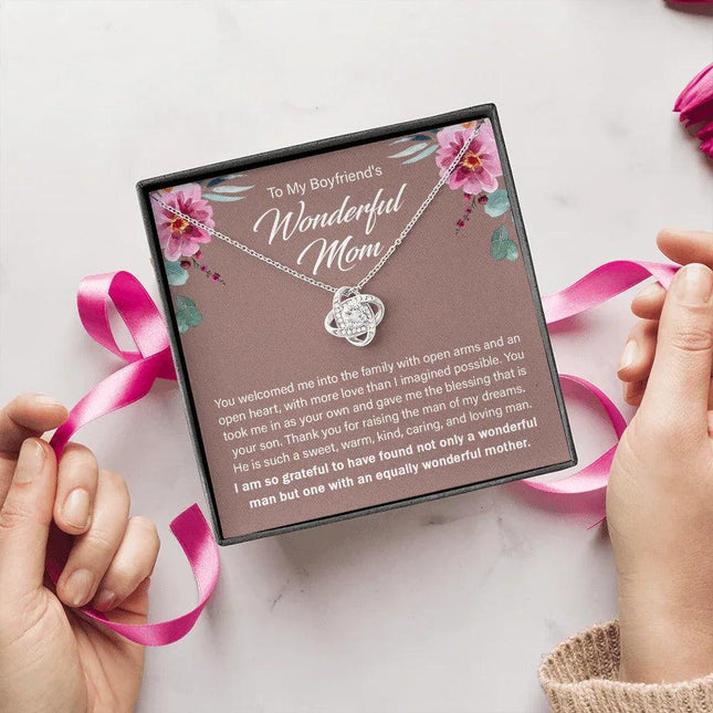 To My Boyfriend's Wonderful Mom - Thank You For Raising The Man Of My Dreams - Necklace SO14T - Charming Present