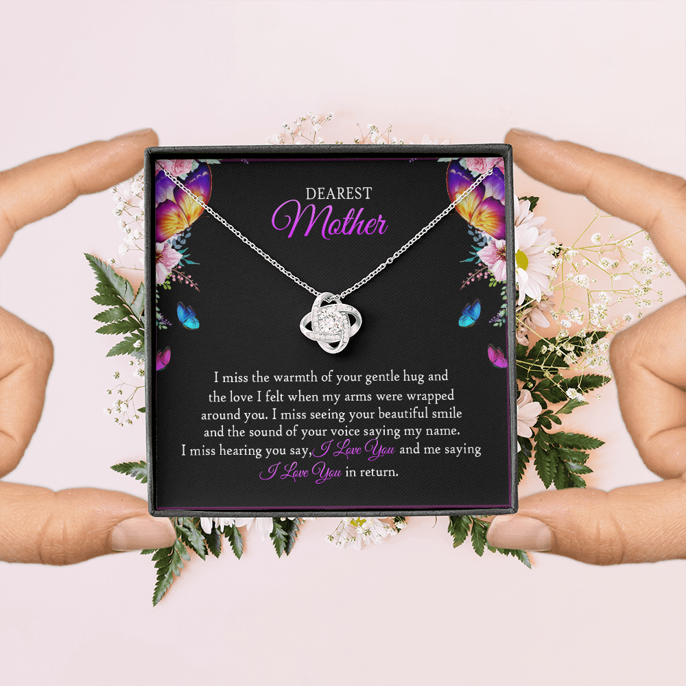 To My Mom In Heaven - I Miss The Warmth Of Your Gentle Hug - Necklace SO90V